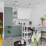 Апартаменты With Balcony, Private Parking - Bagry - Goszczynskiego 1 Краков