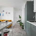 With Balcony, Private Parking - Bagry - Goszczynskiego 1 Апартаменты Краков