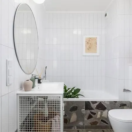 With Balcony, Private Parking - Bagry - Goszczynskiego 1 Апартаменты