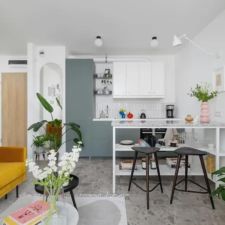 With Balcony, Private Parking - Bagry - Goszczynskiego 1 * Краков